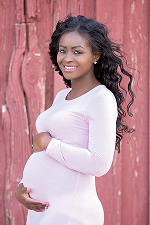 Maternity Photo in Pink Gown